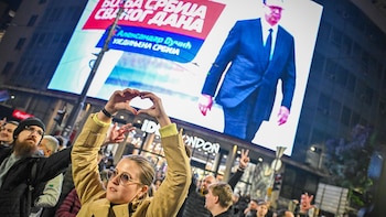 Los primeros resultados oficiales dan una clara victoria a la Lista de Estudiantes en Serbia