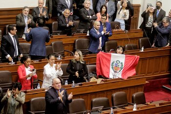 Congreso de la República continuó