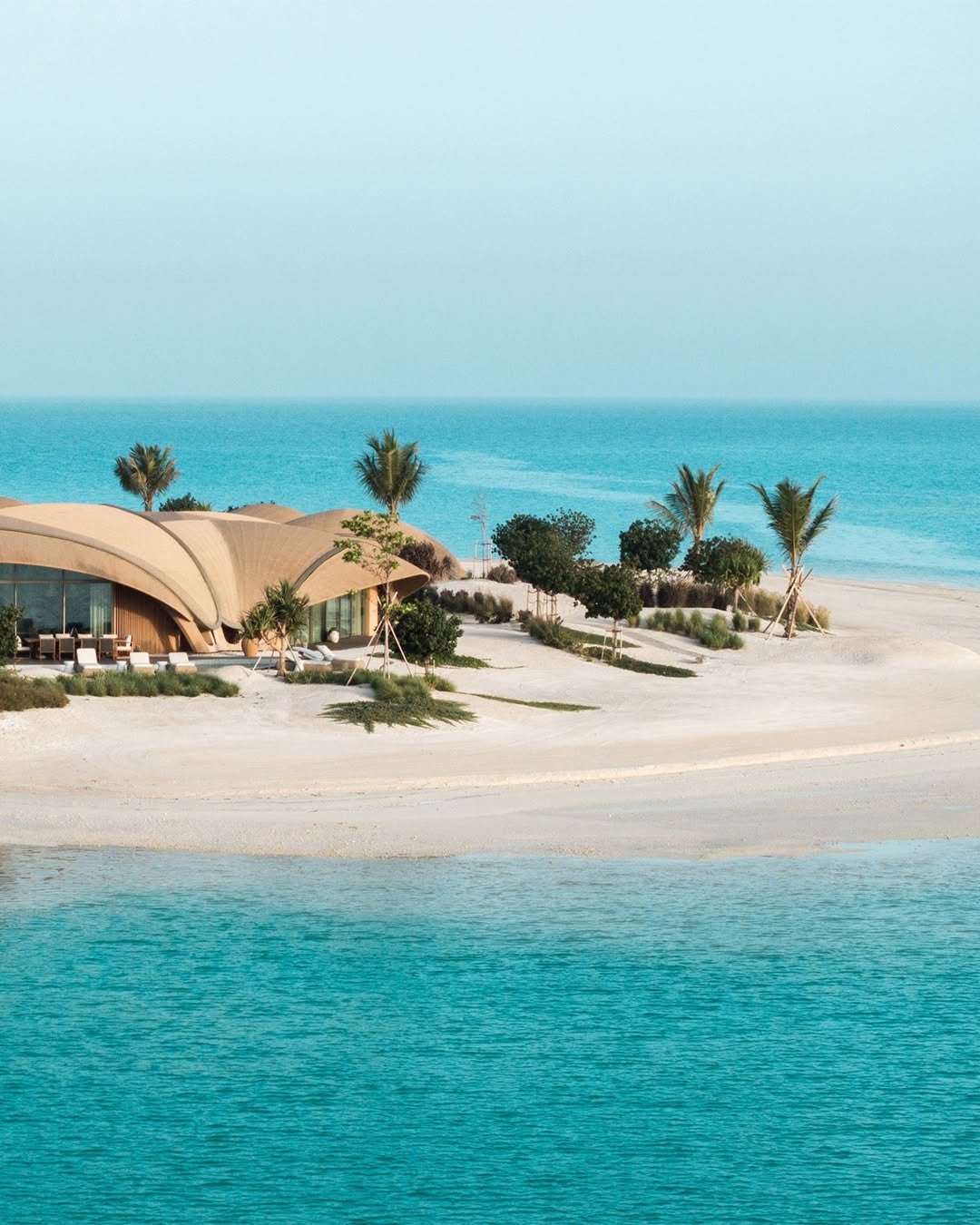 “Nos complace dar la bienvenida a Cristiano y Georgina a la comunidad de The Red Sea Residences