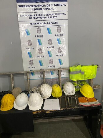 Cinco detenidos por robar cables en el conurbano bonaerense.