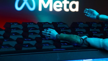 Meta asegura que usa la actividad de sus trabajadores en el PC para entrenar a sus agentes de IA