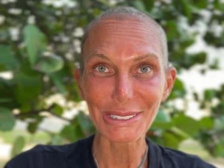 Yola Berrocal, su impactante cambio de look con el pelo rapado al cero: "Me siento imparable"