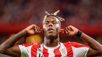 Nico Williams da ventaja al