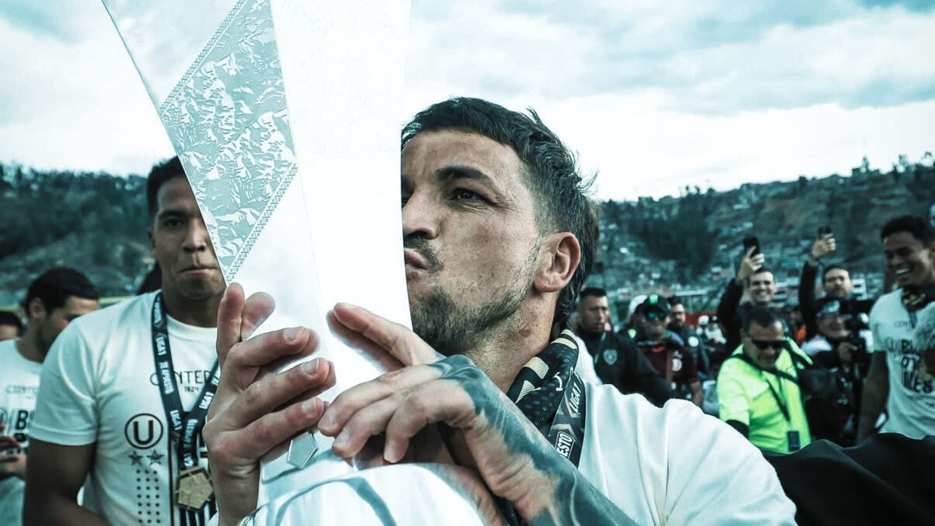 Gabriel Costa se va de Universitario y se convirtió en la tercera salida: “No hay renovación automática y queda libre”