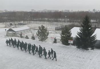 Reclutas rusos en un punto
