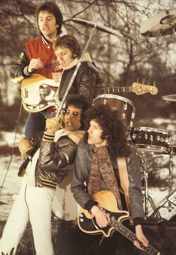 Queen - We Will Rock You