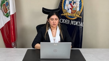 Dictan cuatro meses de prisión preventiva contra comandante PNP que insultó a agente que lo intervino tras choque. (Foto: X/@CSJ_LN)