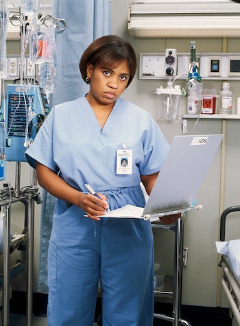 Miranda Bailey funciona como un nexo entre los comienzos de la ficción y la llegada de nuevas generaciones de médicos (Grosby)