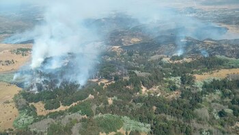 El frente del fuego abarca