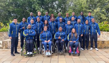 Atletas de la selección de para atletismo, previo a volar rumbo a Tokio, Japón. Foto: cortesía Comité Paralímpico Colombiano