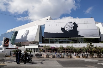 El afiche oficial de la