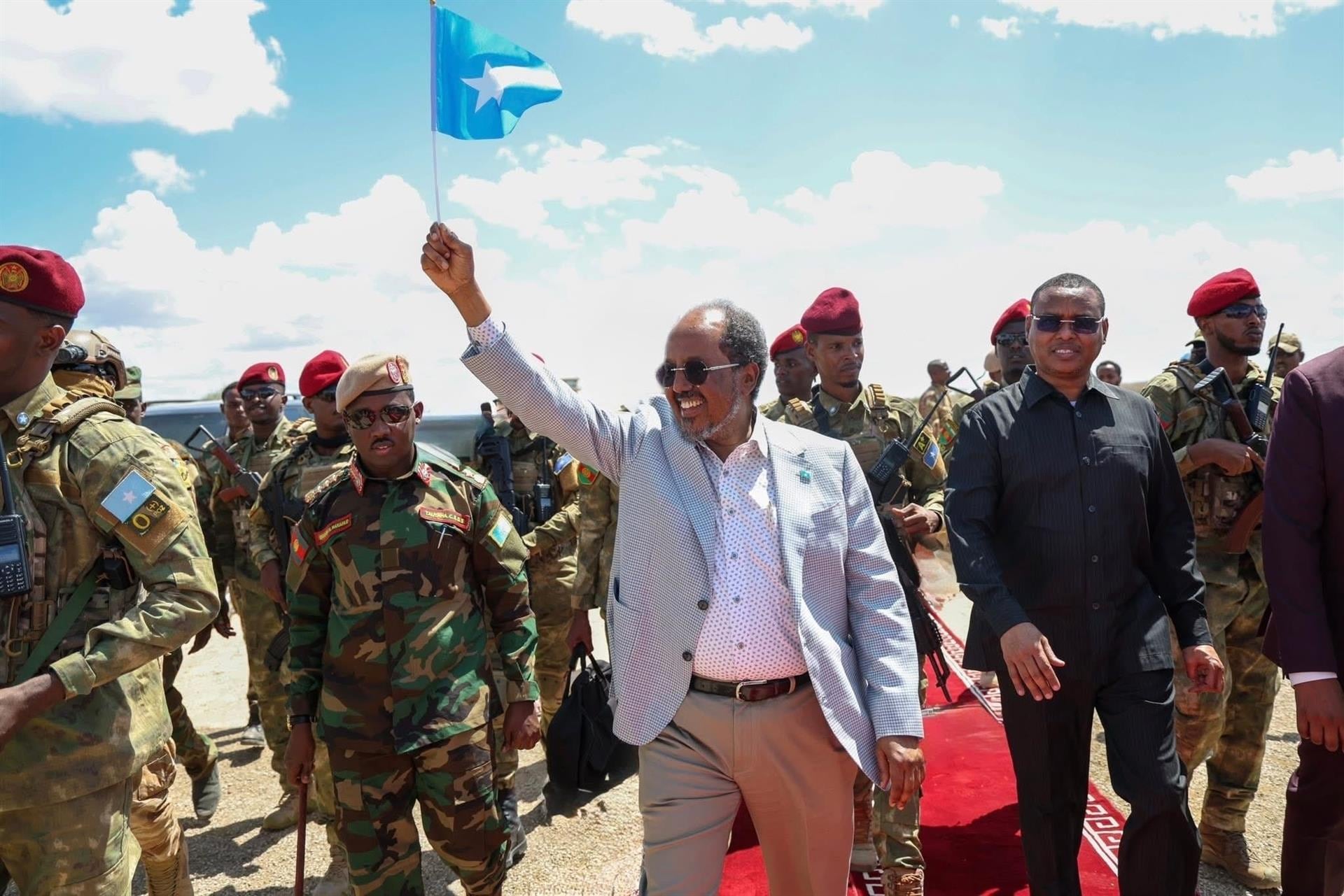 El presidente de Somalia escapa ileso de un ataque de mortero en el conflictivo estado de Suroeste
