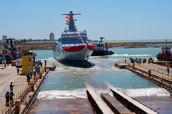 Botadura del patrullero marroquí (EFE/Román