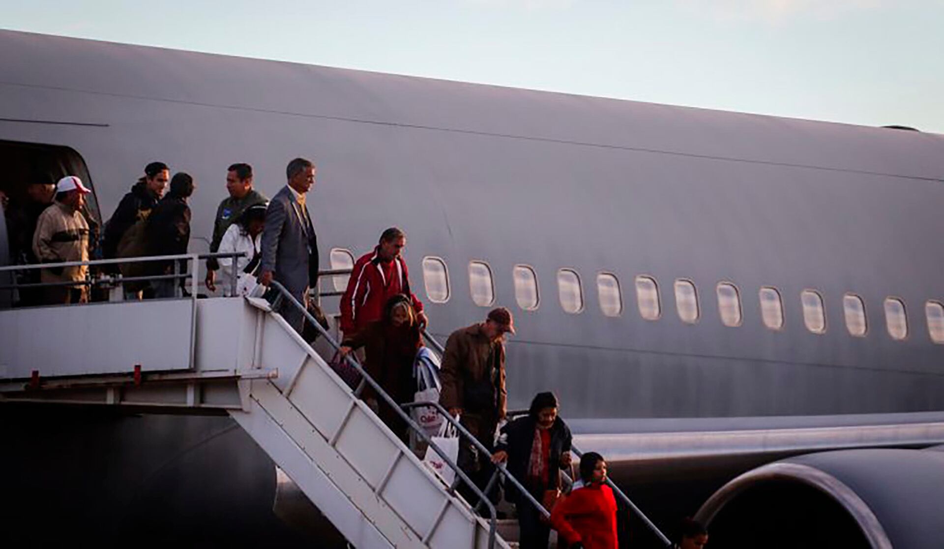 La India repatria a más de mil ciudadanos deportados por EE.UU. desde enero