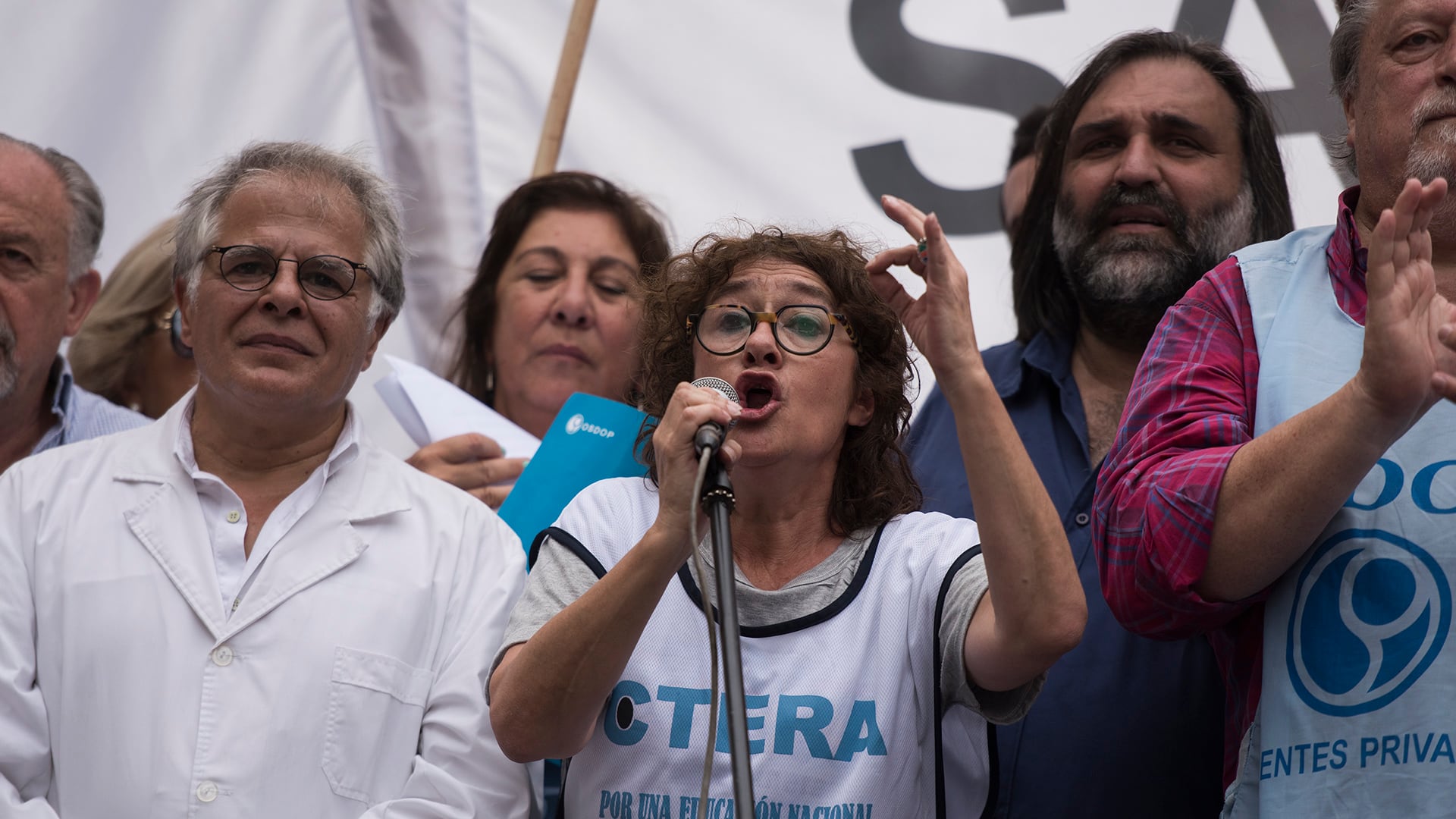 La titular de CTERA, Sonia Alesso, durante una marcha en 2018 en una marcha docente al ministerio de educacion nacional en reclamo a la apertura de paritarias. (Adrian Escandar)