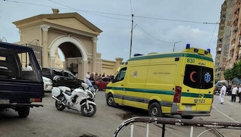 Un policía egipcio mató a