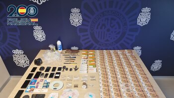 Detienen a un policía local