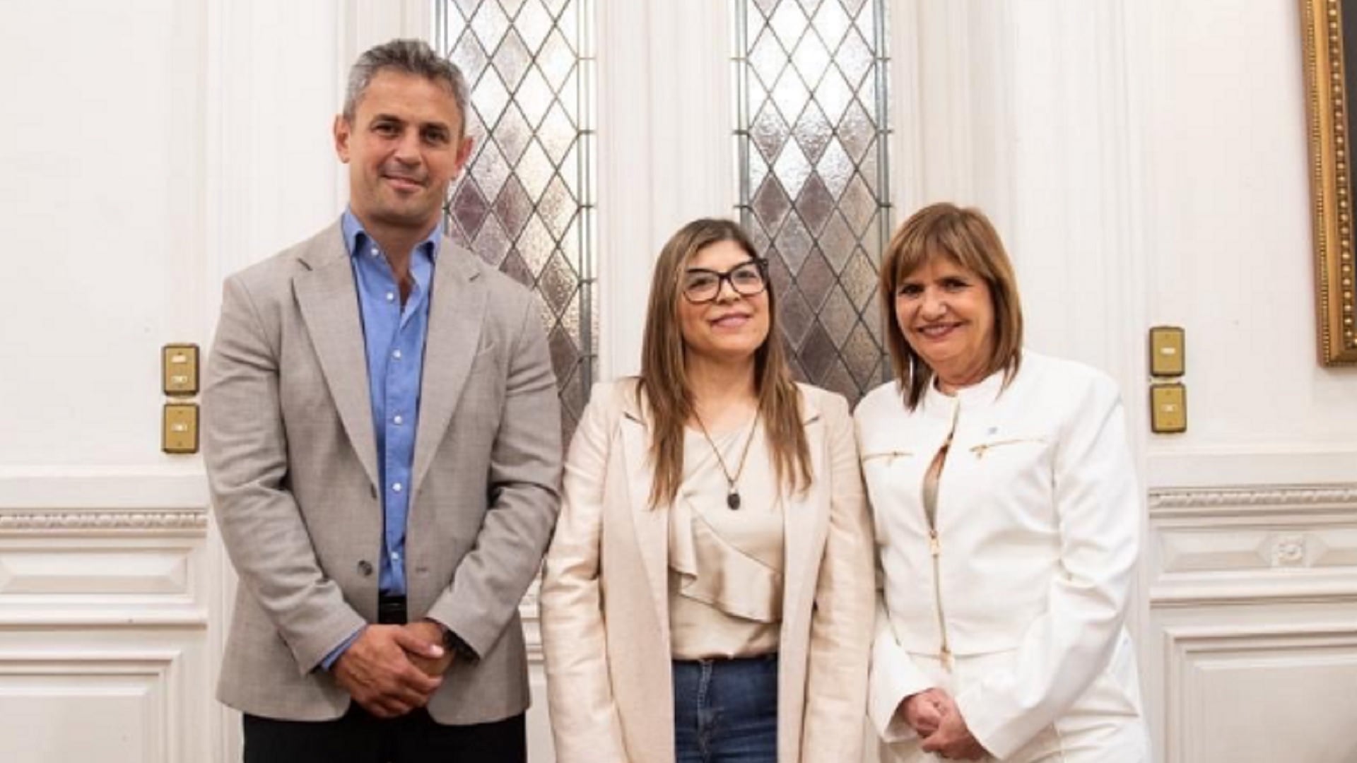Verónica Razzini junto a Patricia Bullrich y Martín Menem