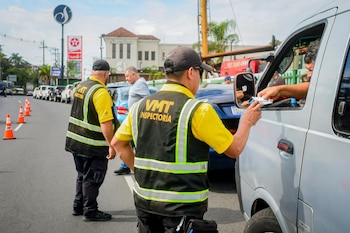 El Salvador refuerza controles viales en Semana Santa para reducir accidentes y conductores alcoholizados. (Foto cortesía VMT)