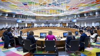 Los Veintisiete elogian que los