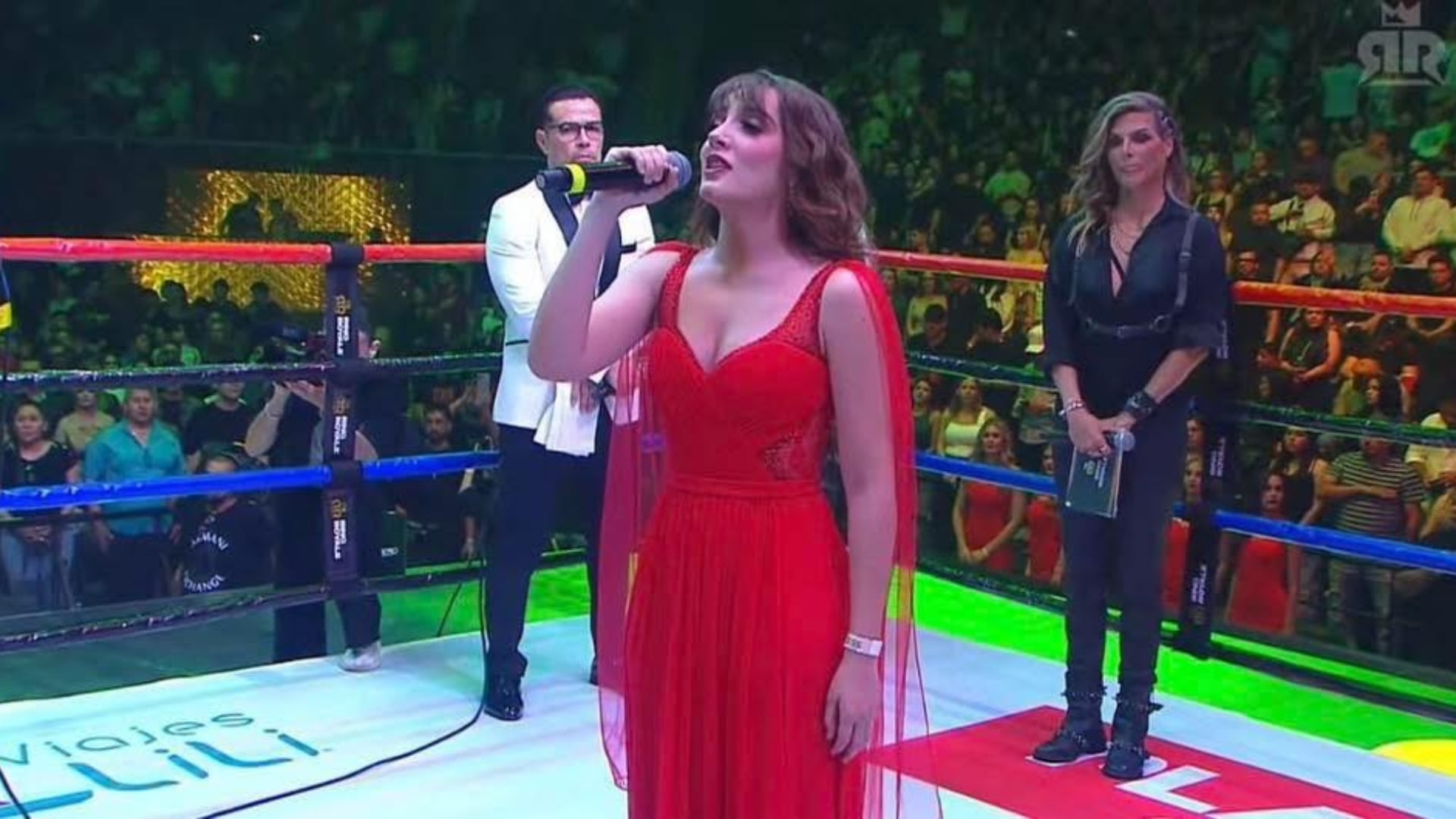 Ring Royal 2026: ¿Ring Royal 2026: ¿Elaine Haro no se equivocó al cantar el Himno Nacional Mexicano?no se equivocó al cantar el Himno Nacional Mexicano?(RS)