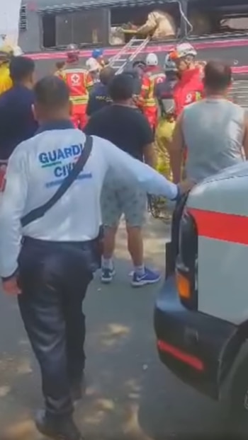 Personal de grupos de rescate