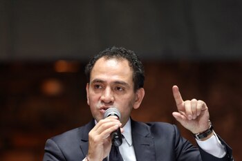 Arturo Herrera, quien se había