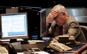 Foto de archivo. Un operador