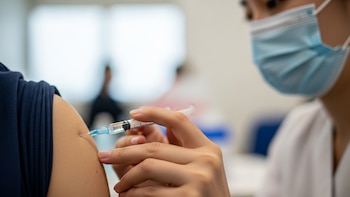 Más de 1.1 millones de personas ya están protegidas contra influenza estacional en Costa Rica