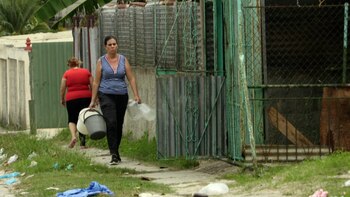 La escasez de agua colma la paciencia de los cubanos