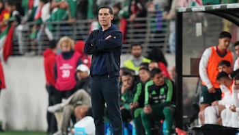 Rafa Márquez desafía las críticas y explica por qué apostó por jóvenes ante Perú: “Nadie se hubiera atrevido”