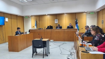 Cuatro policías llegaron a jucio por torturar y privar de la libertad a dos adolescentes en Río Negro