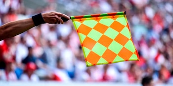 Árbitros usaron sistemas semiautomáticos para identificar fueras de juego al instante. (Freepik)