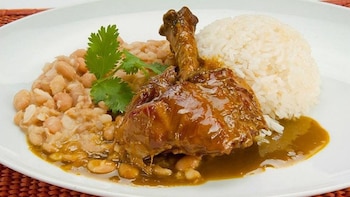 El seco con frejoles es