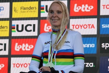 28/08/2025 Ricardo Ten y Manuela Vos lideran la selección para el Mundial de Ciclismo Paralímpico.
La selección española de ciclismo paralímpico competirá con un total de 17 deportistas en el Campeonato del Mundo de Carretera que acoge la localidad estadounidense de Huntsville del 4 al 7 de septiembre, según confirmó este lunes la Real Federación Española de Ciclismo (RFEC)..
EUROPA ESPAÑA DEPORTES
RFEC