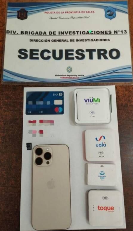 Varios de los posnets que utilizaba la banda para cobrarle a sus víctimas (Gentileza: El Tribuno)