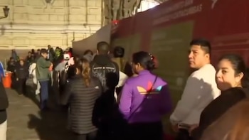 Fieles madrugan y forman largas colas en la basílica de San Francisco por San Judas Tadeo