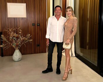 Belfort, junto a su esposa