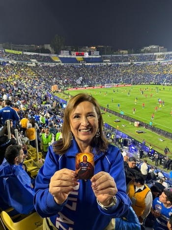 Xóchitl Gálvez presente en la final de ida del Futbol Mexicano