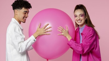 Día Internacional del Rosa – color rosa – LGBTIQ+ - David Shepherd - Travis Price – Perú – noticias – 6 abril