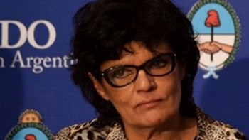 El Senado echó a una