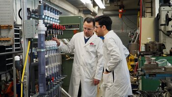 Una nueva tecnología podría algún día eliminar los “productos químicos para siempre” del agua del grifo