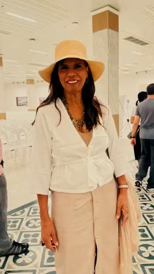 El carrete fotográfico de Anamá incluye rincones íntimos, flores y momentos espontáneos que aportan un enfoque personal y auténtico al viaje