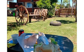 A los sándwiches de lomo,