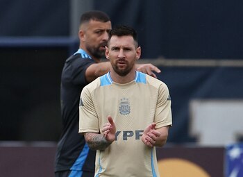 Lionel Messi se prepara para una nueva final de la Copa América, en la que enfrentará a Colombia - crédito Agustín Marcarían/REUTERS