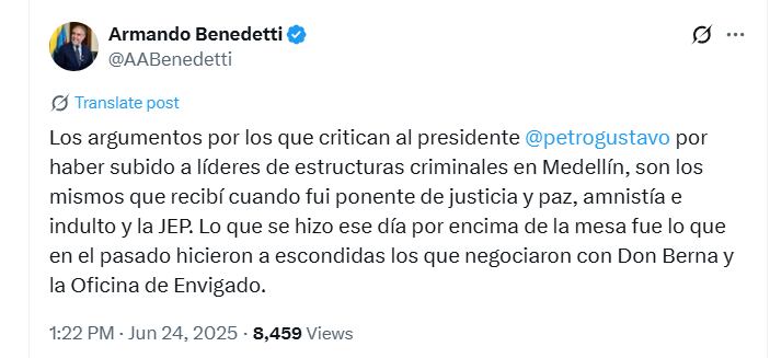 El ministro del Interior, Armando Benedetti, justificó la presencia de cabecillas de organizaciones criminales en un evento en Medellín, al que asistió el presidente Gustavo Petro - crédito @AABenedetti/X
