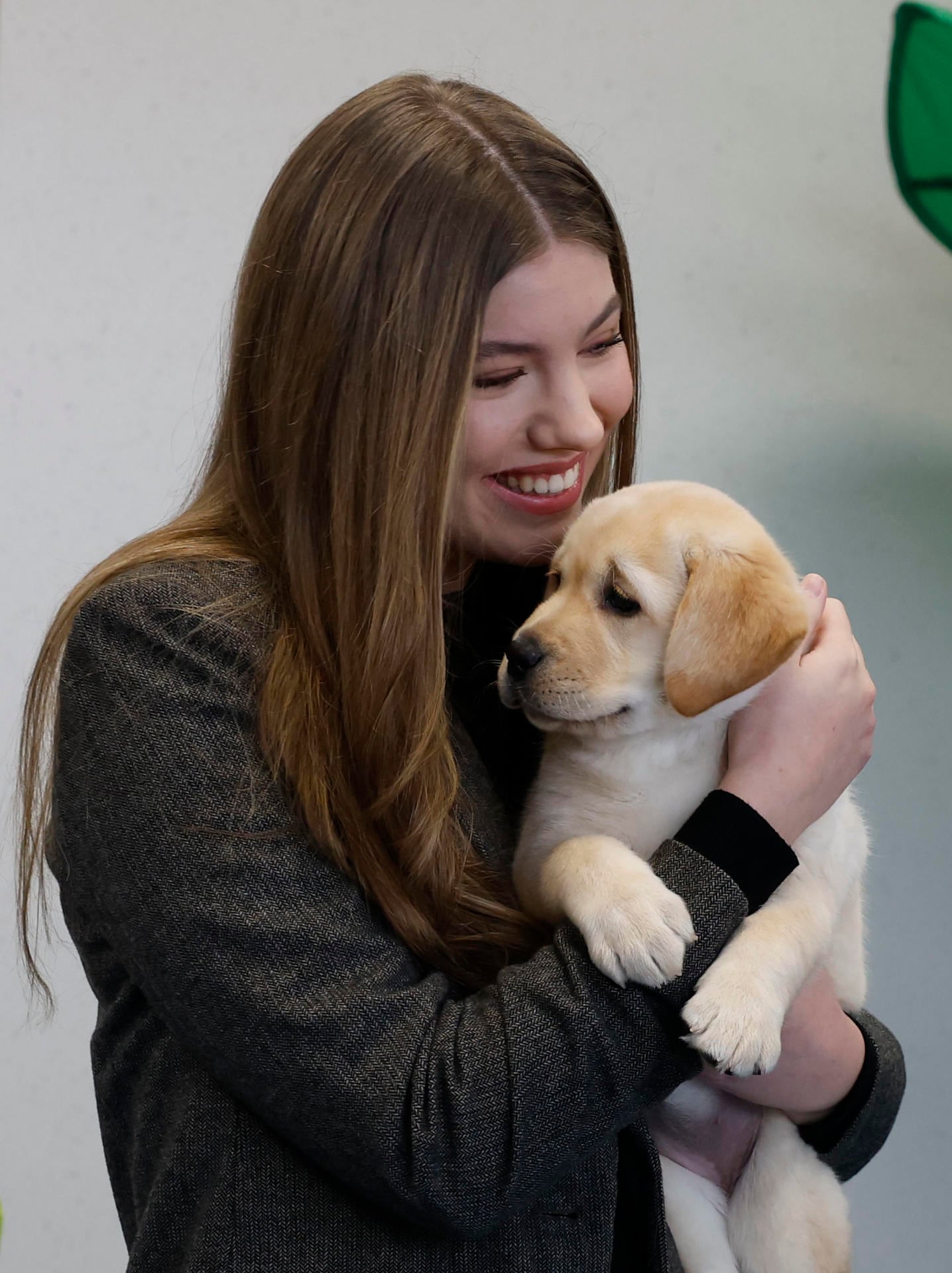 La infanta Sofía visita este viernes el nuevo hospital del Centro de Cría y Adiestramiento de la Fundación ONCE del Perro Guía. (EFE/ J.J. Guillén POOL)