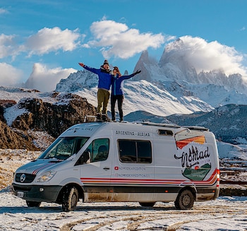 Construyeron sobre la furgoneta su