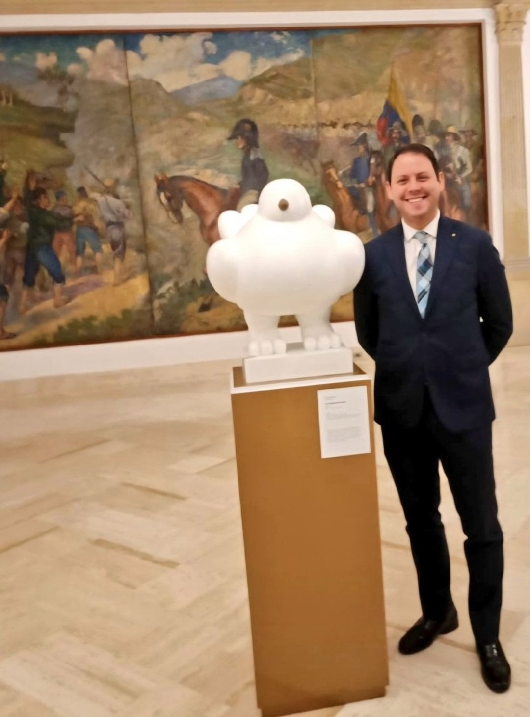 Leonidas Name Gómez, sobrino de Iván Name. Una entidad estatal habilitó nuevos canales de denuncia tras la recepción de acusaciones de presión a trabajadores, reiterando que no se aceptarán conductas irregulares y defendiendo la autonomía en tiempos no laborales - crédito @leonidasname / X