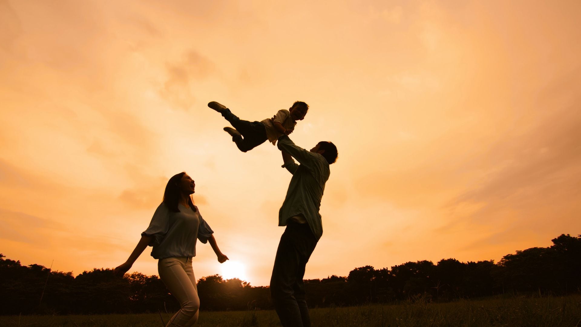 El primer verano como padre o madre: “Es necesario darse cuenta de que deja de ser el verano de uno y pasa a ser el de ‘nosotros’”